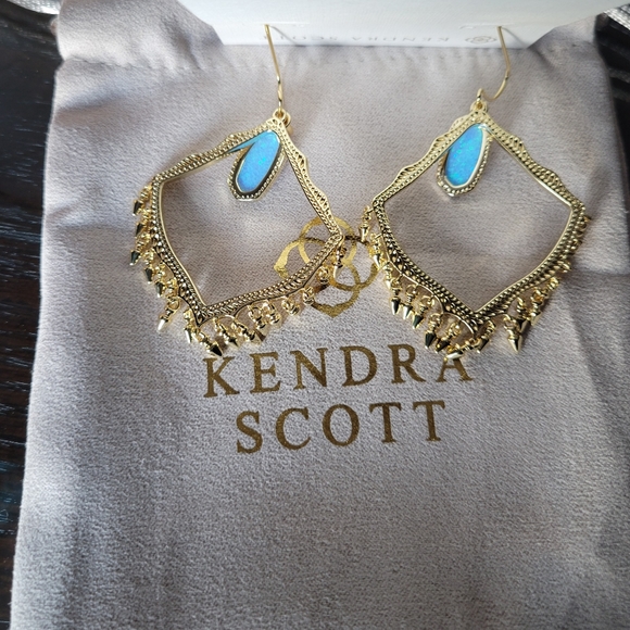 💖NWT Custom💖 KENDRA SCOTT🌟Gold Boho Ocean Blue Opal Fringe Drop Earrings - Picture 7 of 8